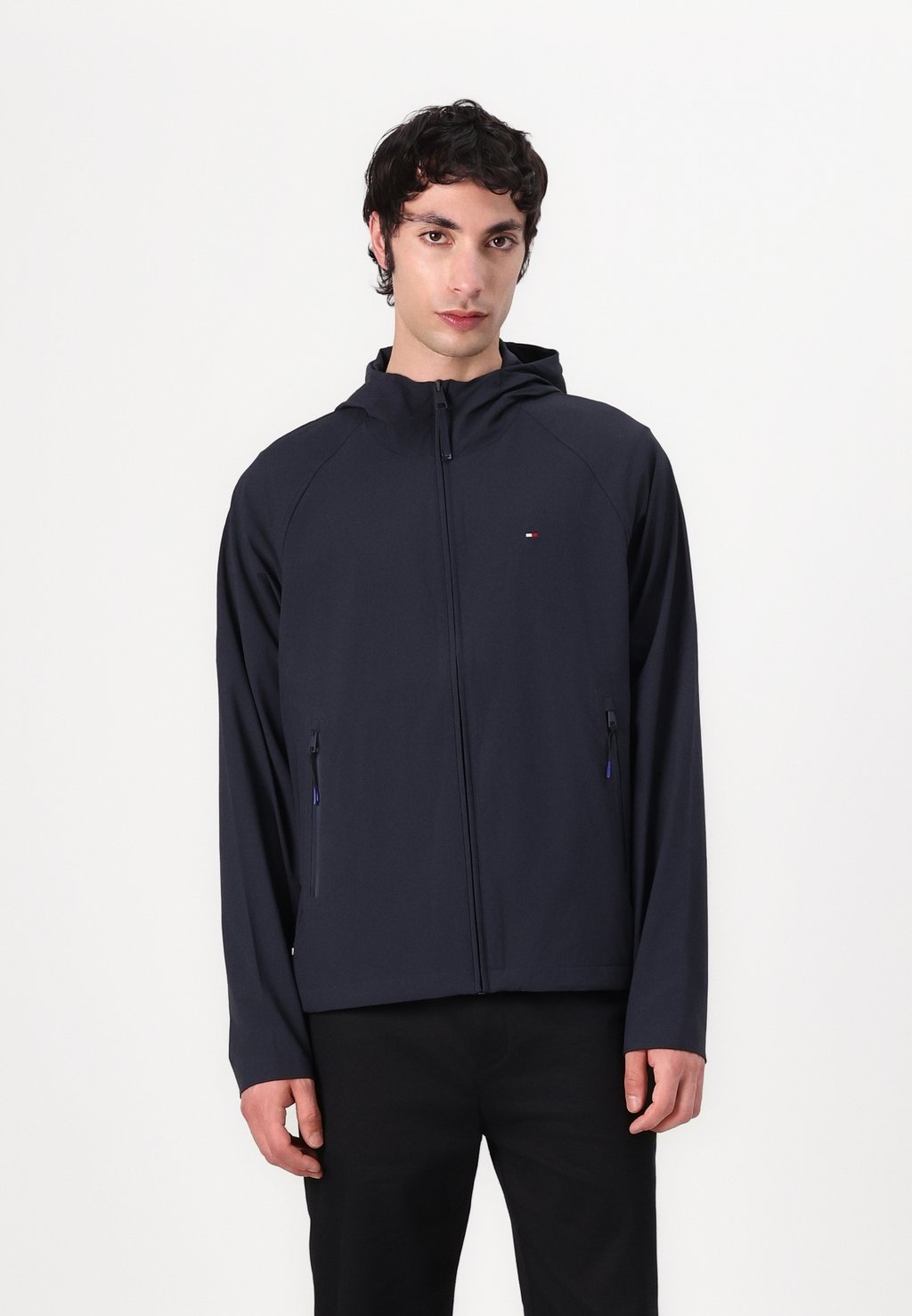 

Легкая куртка TECH HOODED JACKET Tommy Hilfiger, темно-синий