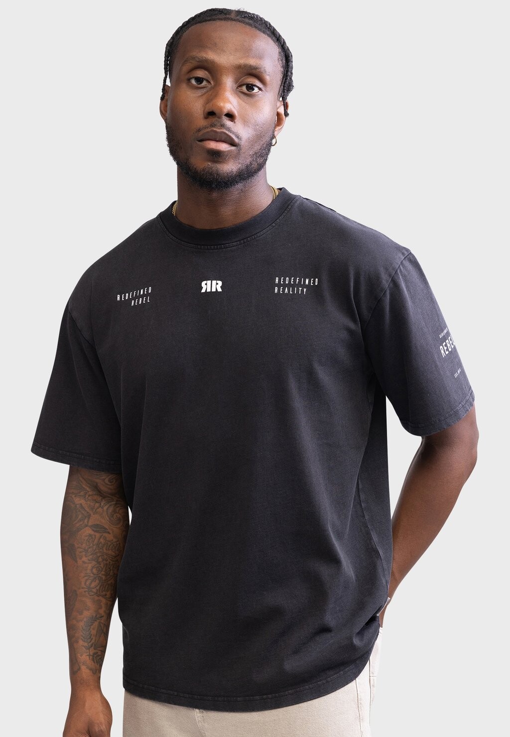 

Футболка с принтом MEMPHIS TEE Redefined Rebel, черный деним