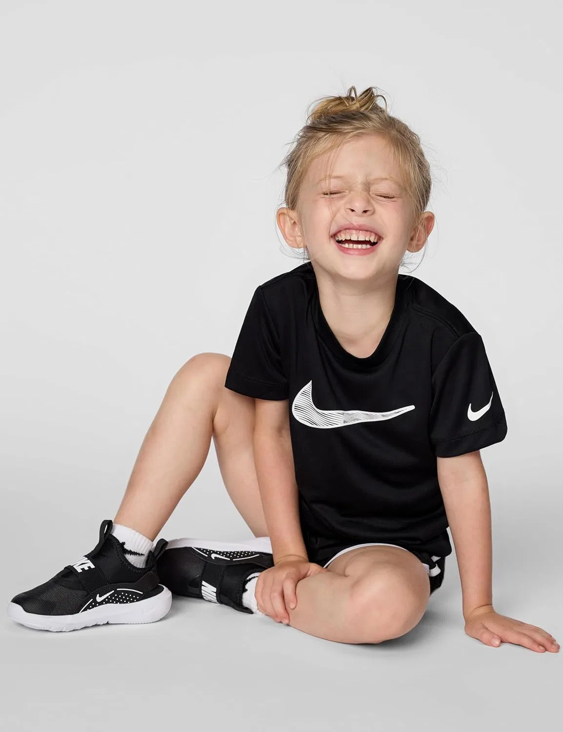 Футболка Dri-FIT Nike Kids' Trophy23 с большим логотипом, Black/Black/White — фото 2