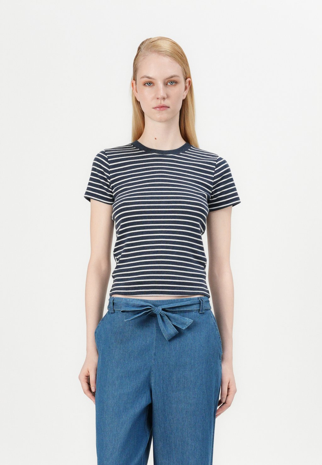 

Базовая футболка CREW Hollister Co., темно-синий