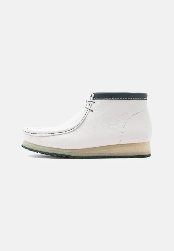 Ботинки walla на шнуровке до щиколотки Clarks Originals, White