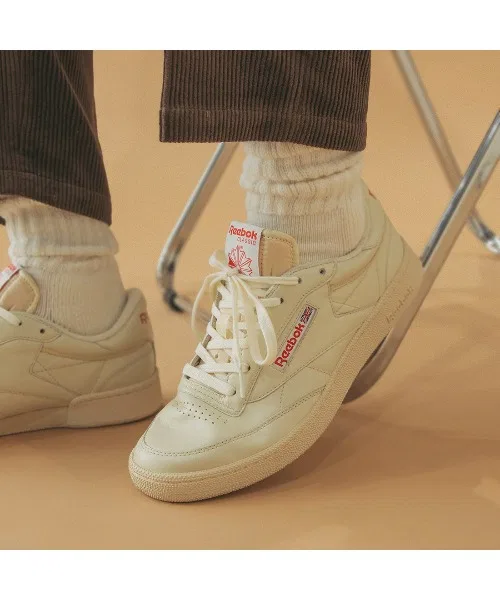 Мужские и женские кеды Reebok CLUB C 85 VINTAGE — фото 2