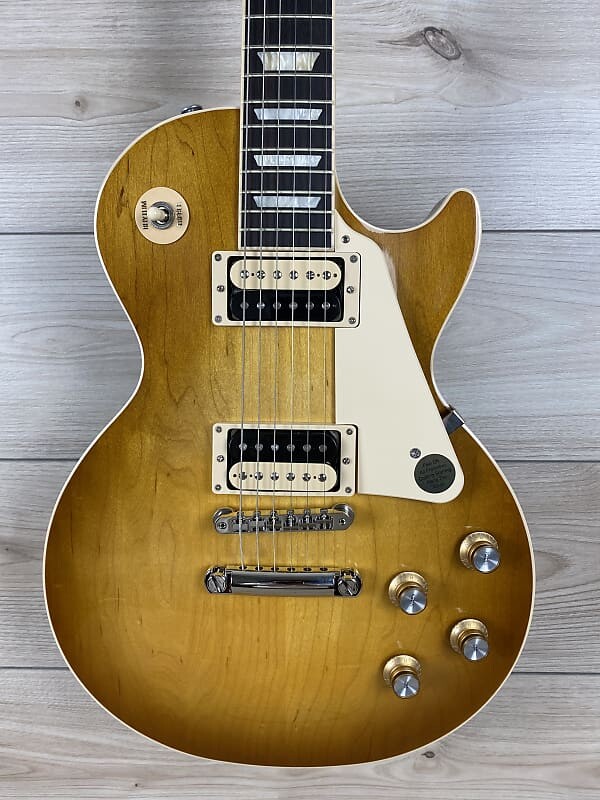 

Электрогитара Gibson Les Paul Classic Electric Guitar - Honeyburst