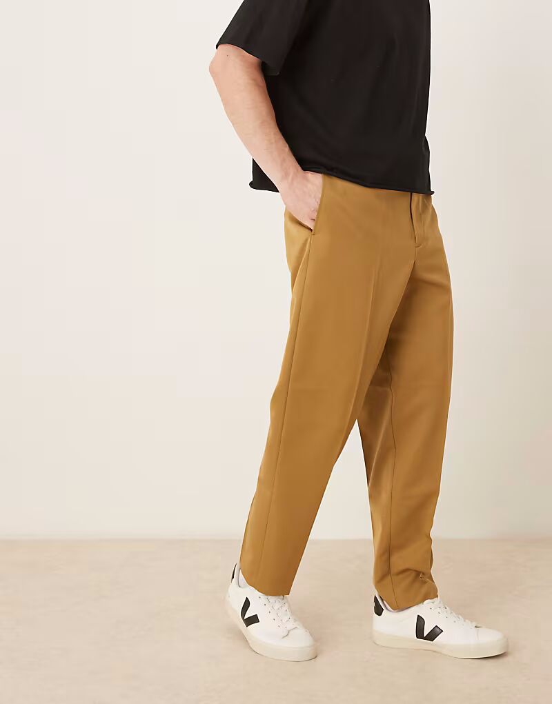 

ASOS DESIGN элегантные свободные зауженные брюки верблюжьего цвета