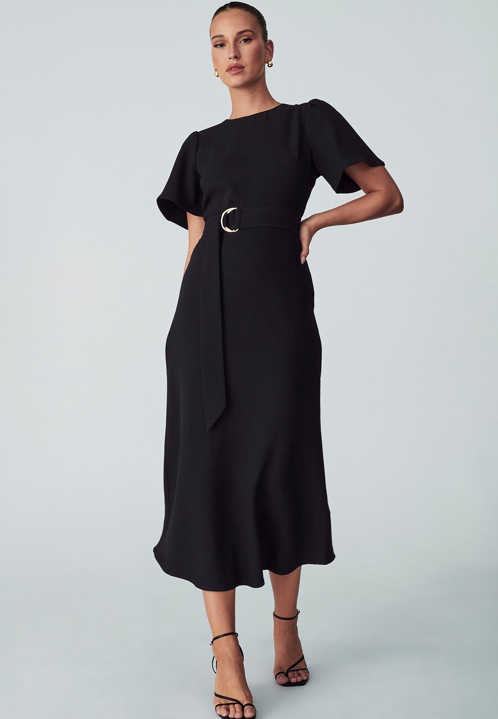 

Повседневное платье BESSI WILLA, черный