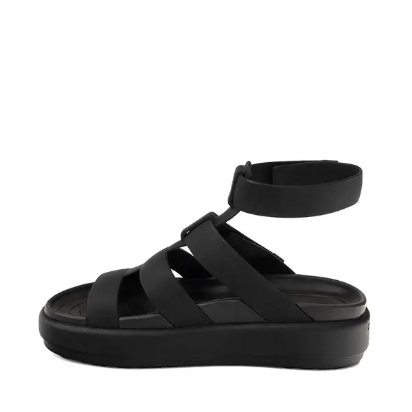 Сандалии Womens Crocs Brooklyn Luxe Gladiator Sandal, черный