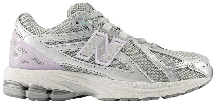 

Кроссовки New Balance 1906R Big Kid, серебряный