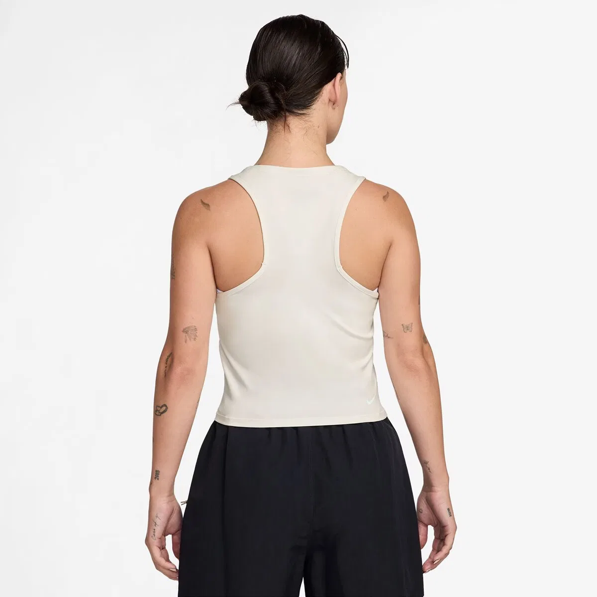 Женский топ для бега без рукавов Nike ACG Dri-FIT Trail Running, Phantom/Photon Dust/Summit White — фото 2