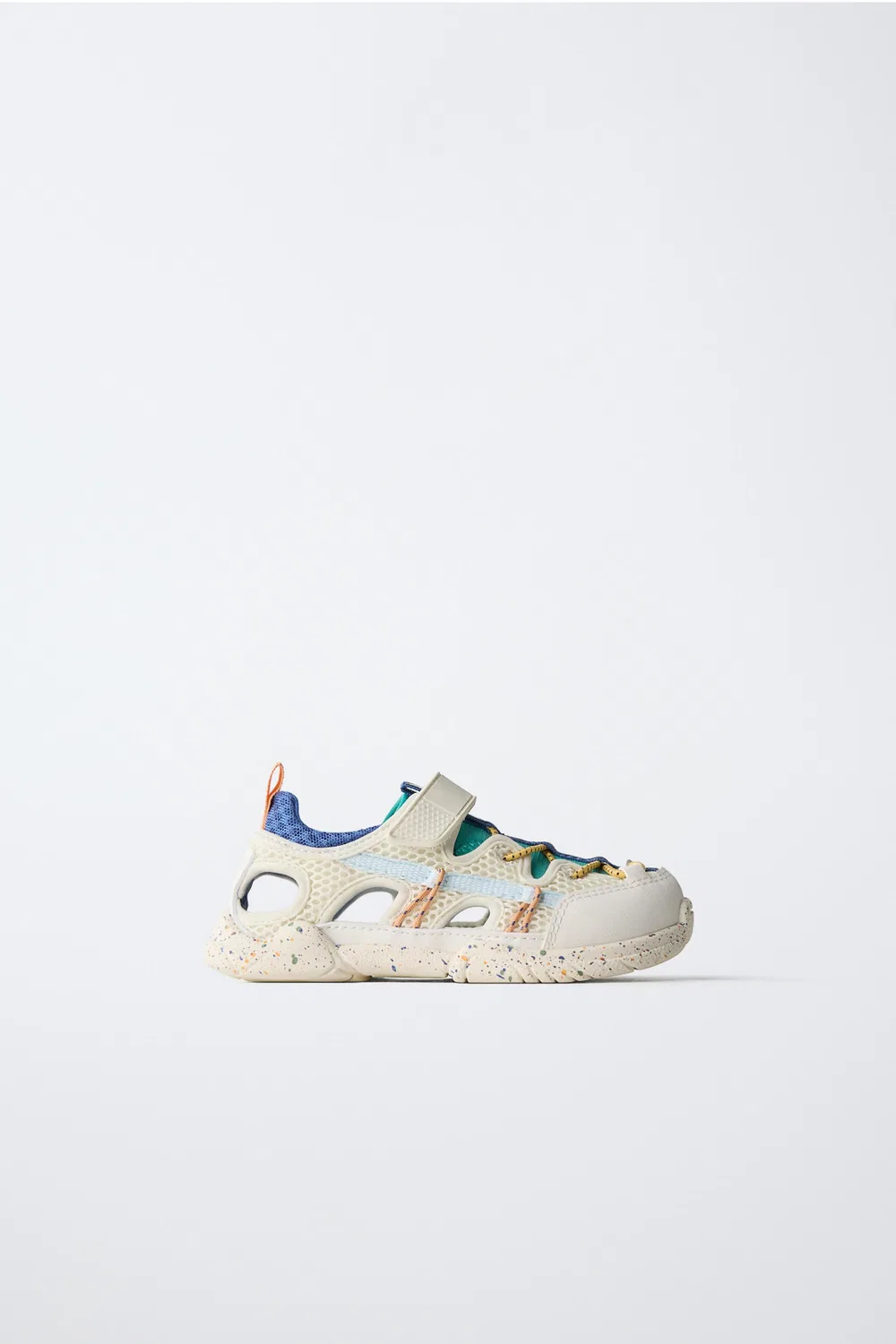 Кроссовки для ходьбы босиком с вырезами ZARA, White