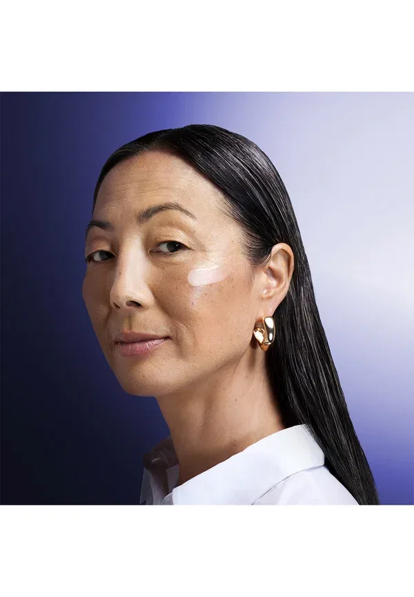 Сыворотка ночная LiftDefine Radiance Night Concentrate Shiseido, 40 мл — фото 2
