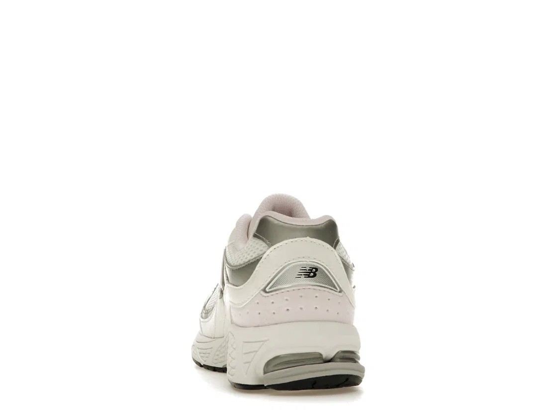 Детские кроссовки Lifestyle New Balance 2002R, Sea Salt/Pink Granite — фото 4