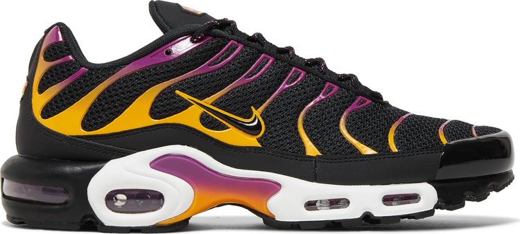 Кроссовки Nike Air Max Plus 'Black University Gold Viotech', черный - фото