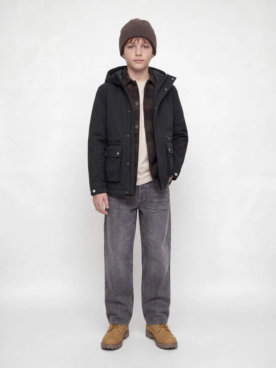Детская зимняя куртка Jack & Jones Junior 'EWOLF' черного цвета — фото 4