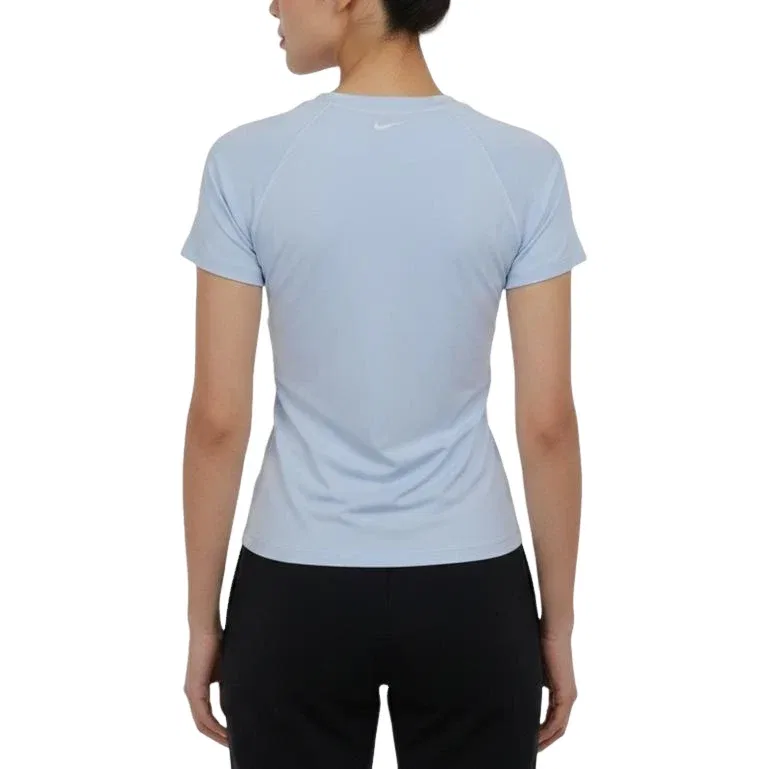 Женская футболка Slim Fit T-Shirt Asia Sizing 'Sky Blue' Nike, Sky Blue — фото 2