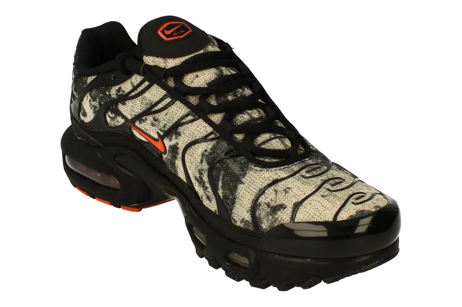 Детские кроссовки для мальчиков с амортизацией NIKE Air Max Plus NIKE, Black Safety Orange 001 — фото 4