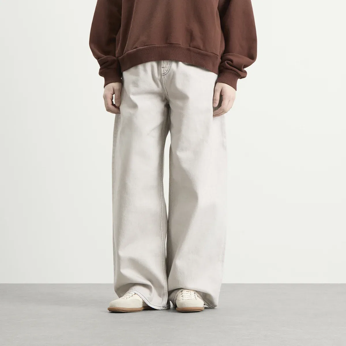 Брюки джинсовые свободного кроя Bow Denim Trouser Acne Studios, White/Ecru — фото 2