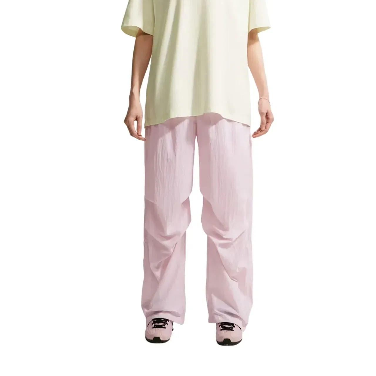 Женские брюки Sportswear Lightweight Uv Protective Pants Asia Sizing 'Bleached Lilac Sail' Nike, Bleached Lilac/Sail — фото 3
