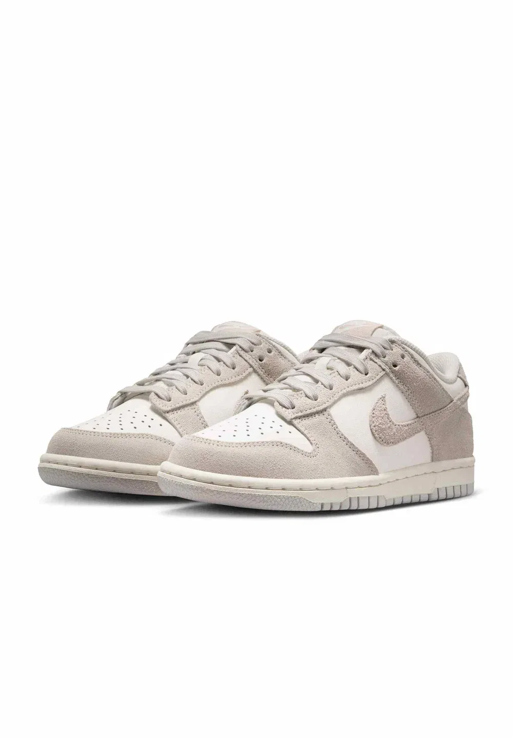 Детские кроссовки Dunk Low SE - скейтбордистские кроссовки Nike Sportswear, Sail Light Bone White Cream Ii — фото 2