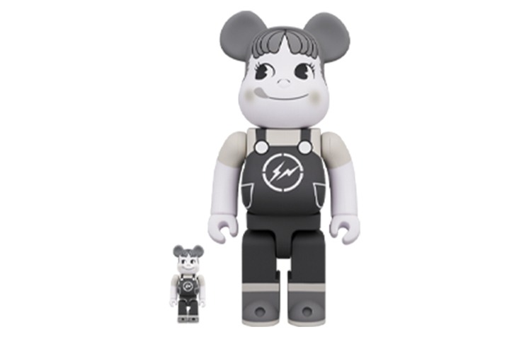 

Виниловая фигурка Be@rbrick Milky The Conveni Peko 30 см + 7 см, серый