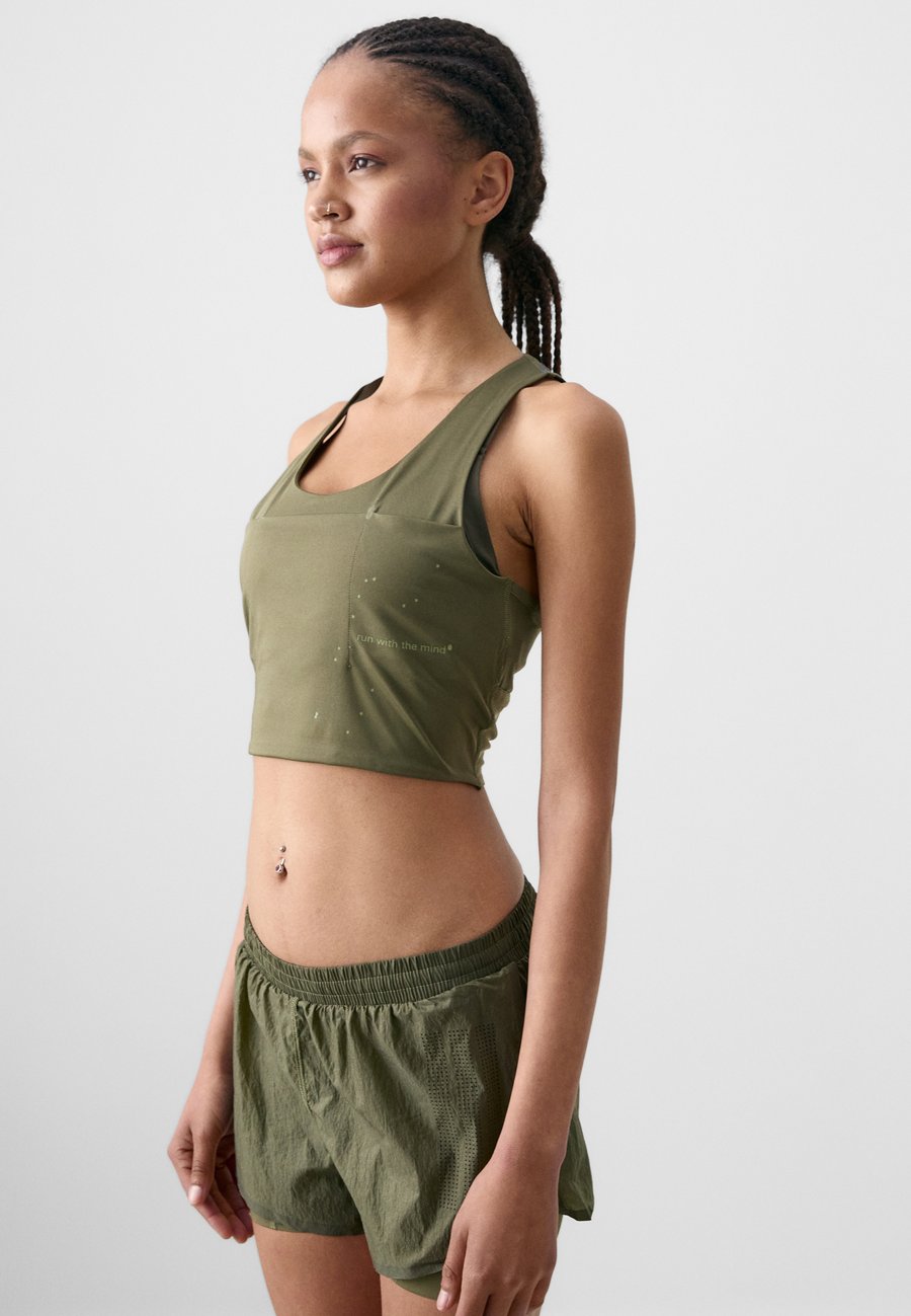 Спортивные шорты Adidas Performance ADI365 HERMANOS KOUMORI 2IN1 SHORT, Olive Strata/Khaki — фото 4
