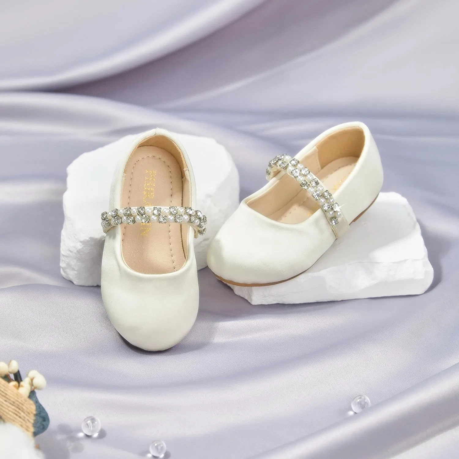 Детские балетки для девочек с цветочным принтом PHIRAMIN, Satin Ivory White — фото 2