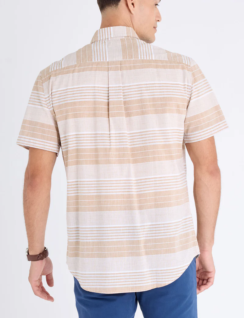 Рубашка U.S. Polo Assn Slub Poplin With Dobby Short Sleeve, светло-коричневый — фото 4