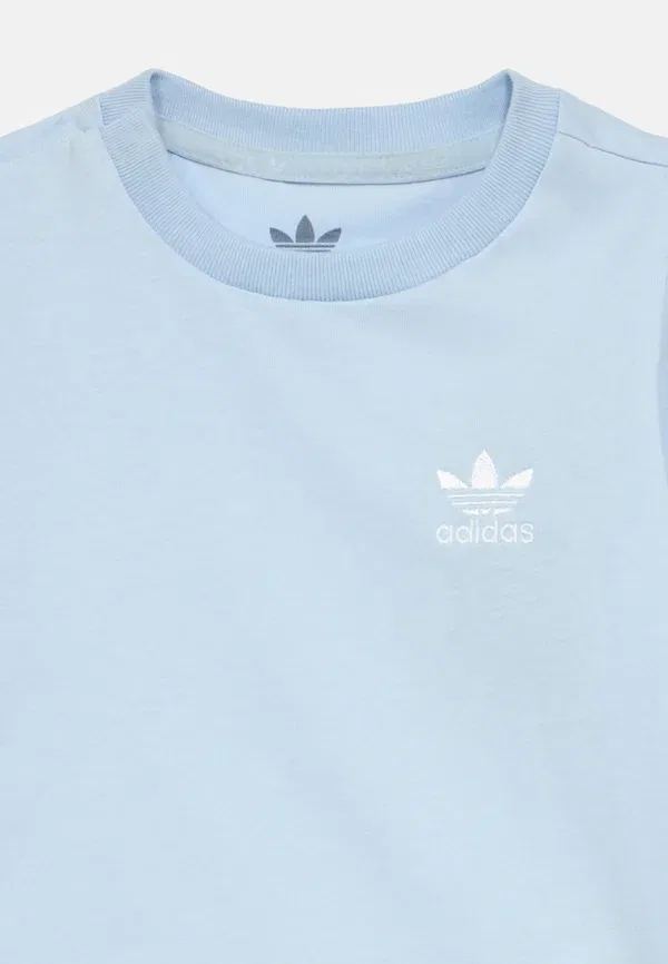 Комплект унисекс: футболка, шорты Adidas Originals, стальный — фото 4