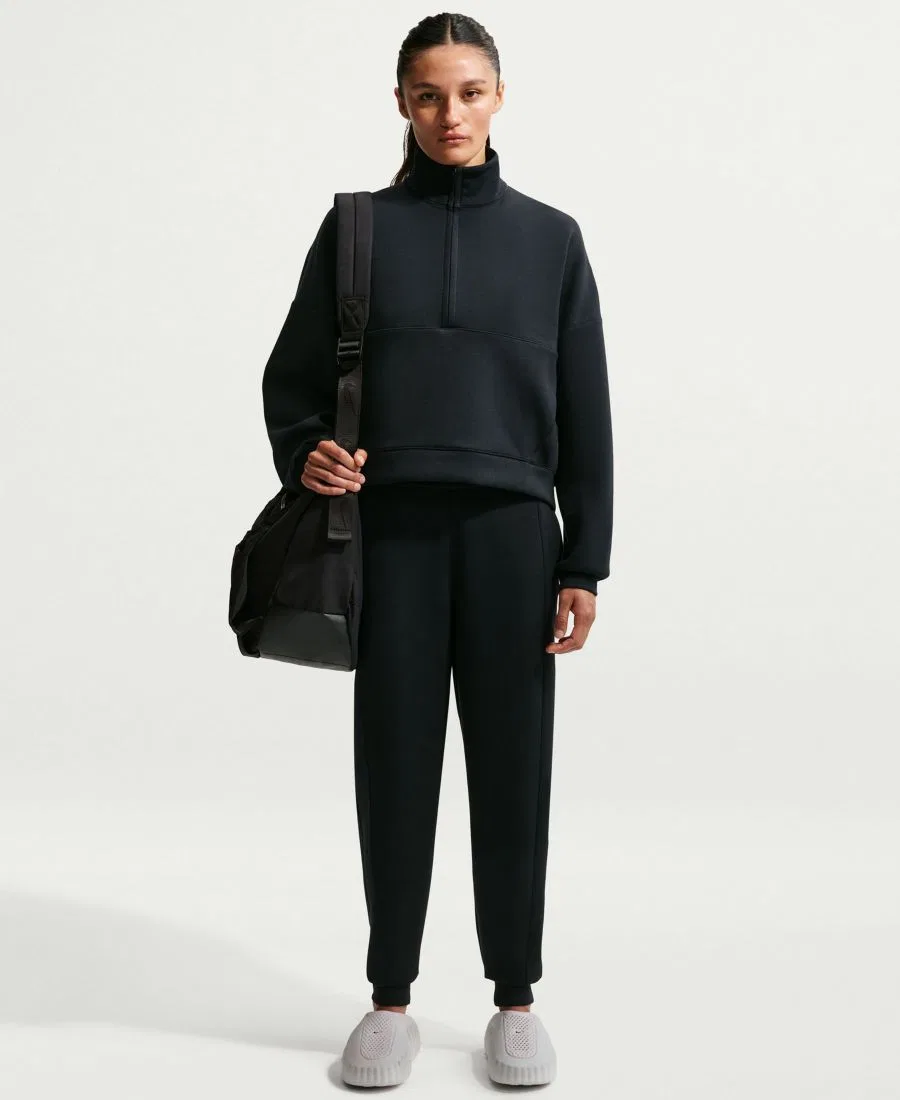 Джерси-топ оверсайз Nike 24.7 Impossibly Soft с полузамком, Black/Dark Smoke Grey