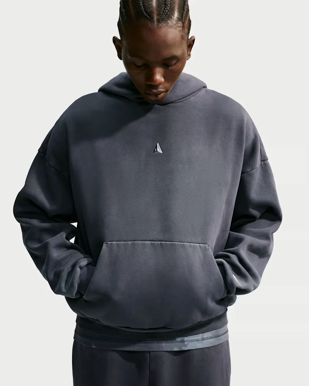 Мужская флисовая толстовка Therma-FIT с капюшоном для баскетбола Ja Standard Issue Nike, Black/Ice Silver