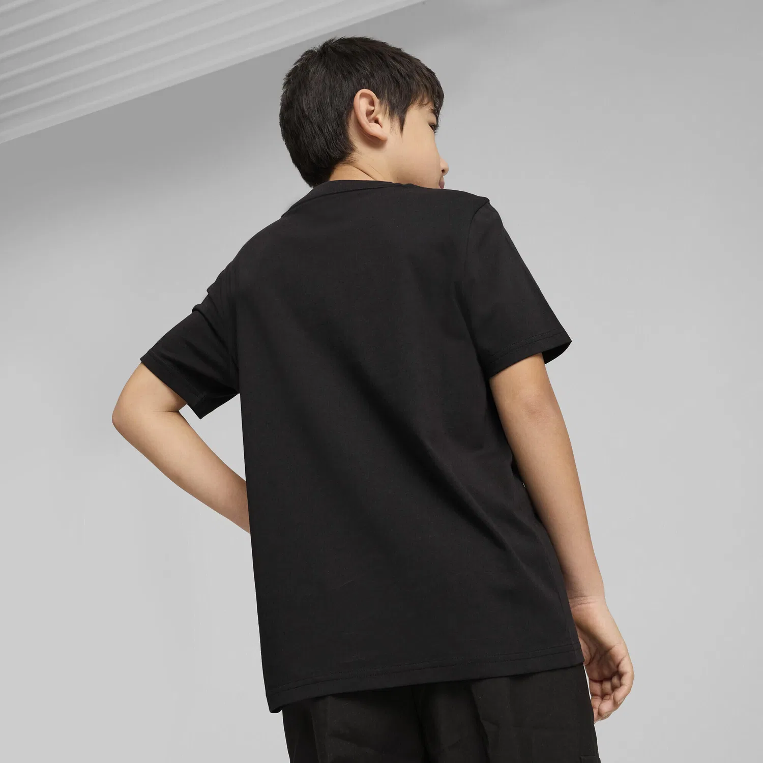 Детская футболка с принтом ESS No. 1 Logo Puma, Schwarz — фото 3