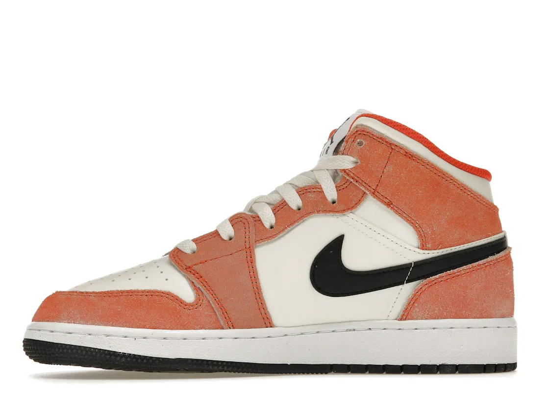 Детские кроссовки с замшевым верхом Jordan 1 Mid SE Jordan, Team Orange/Sail/White/Black — фото 3