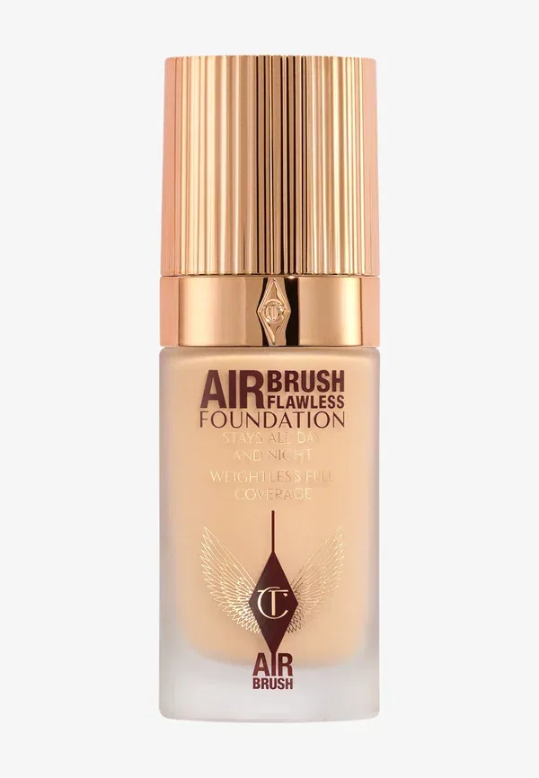Безупречная тональная основа, созданная с помощью аэрографа 30 мл Charlotte Tilbury, цвет 4 warm