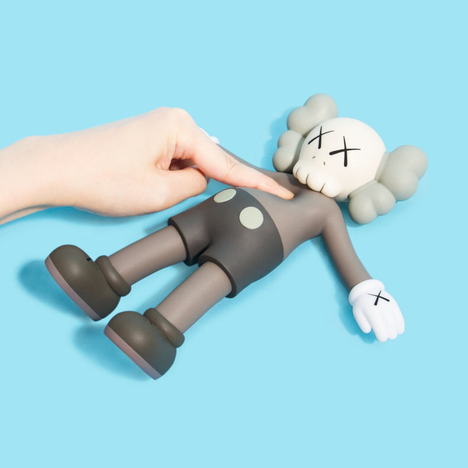 

Фигурка для ванной KAWS Holiday Korea Floating Companion, коричневый