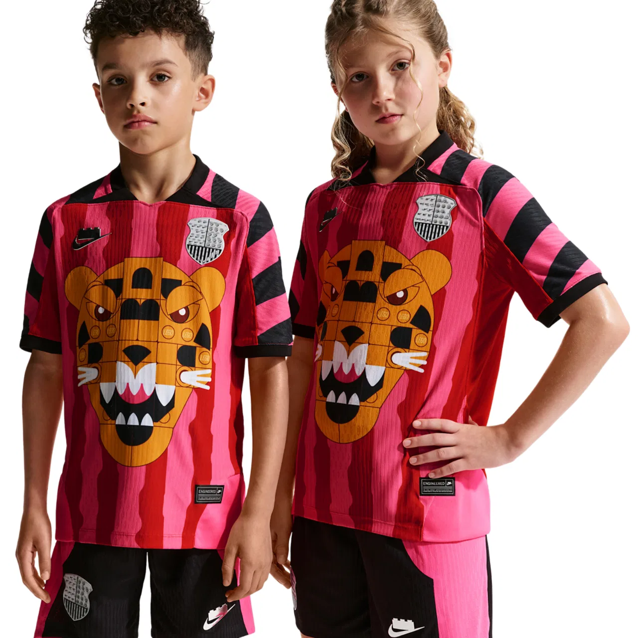 Детская футболка для мальчиков с принтом LEGO Nike x Lego Collection Aerofit Jersey, Pink/Black — фото 4