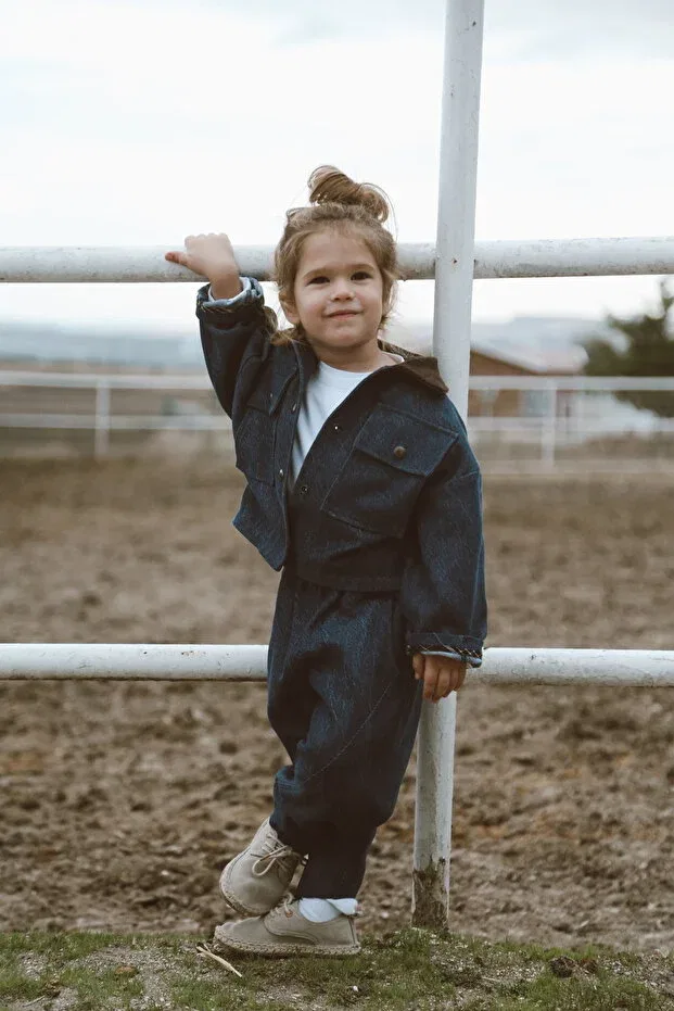 Детская джинсовая куртка для девочек с текстурой Bienvenu Baby, Navy Blue — фото 2
