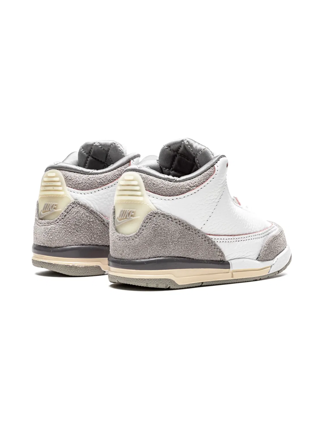 Кроссовки Jordan 3 Retro SP "Raised By Women", белый — фото 4