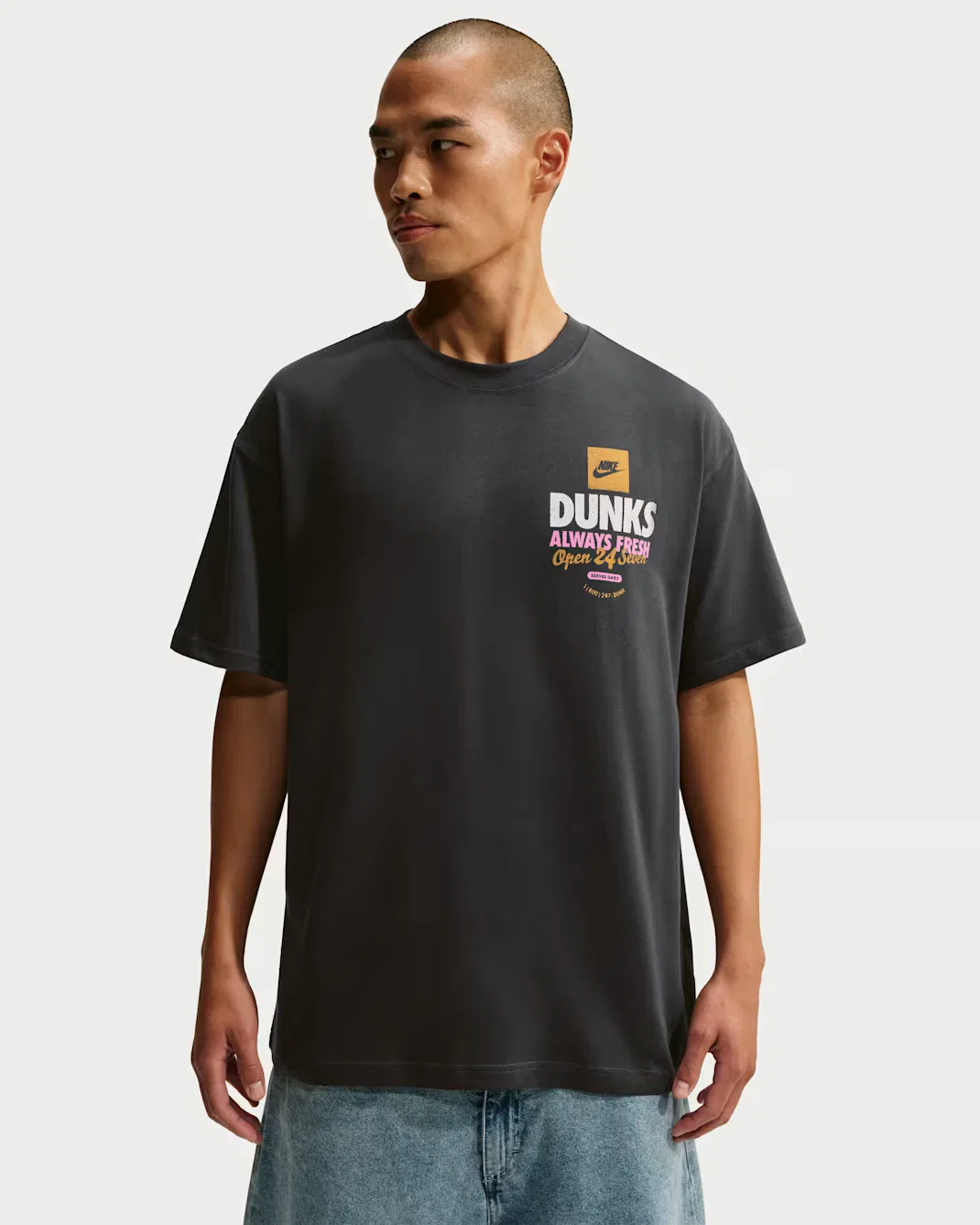 Мужская футболка Nike Sportswear "Donut", Off Noir