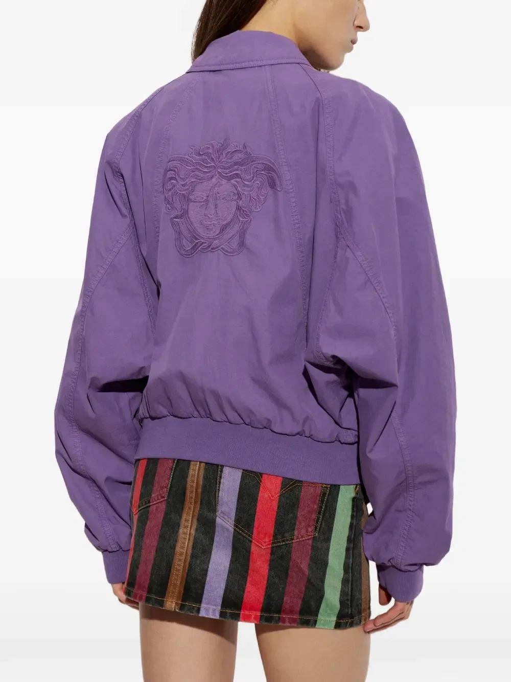 Куртка на молнии с вышивкой Медузы Versace, фиолетовый — фото 4