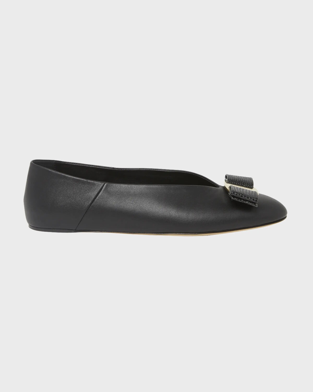 Балетки Vanna из телячьей кожи с бантом Ferragamo, цвет Nero