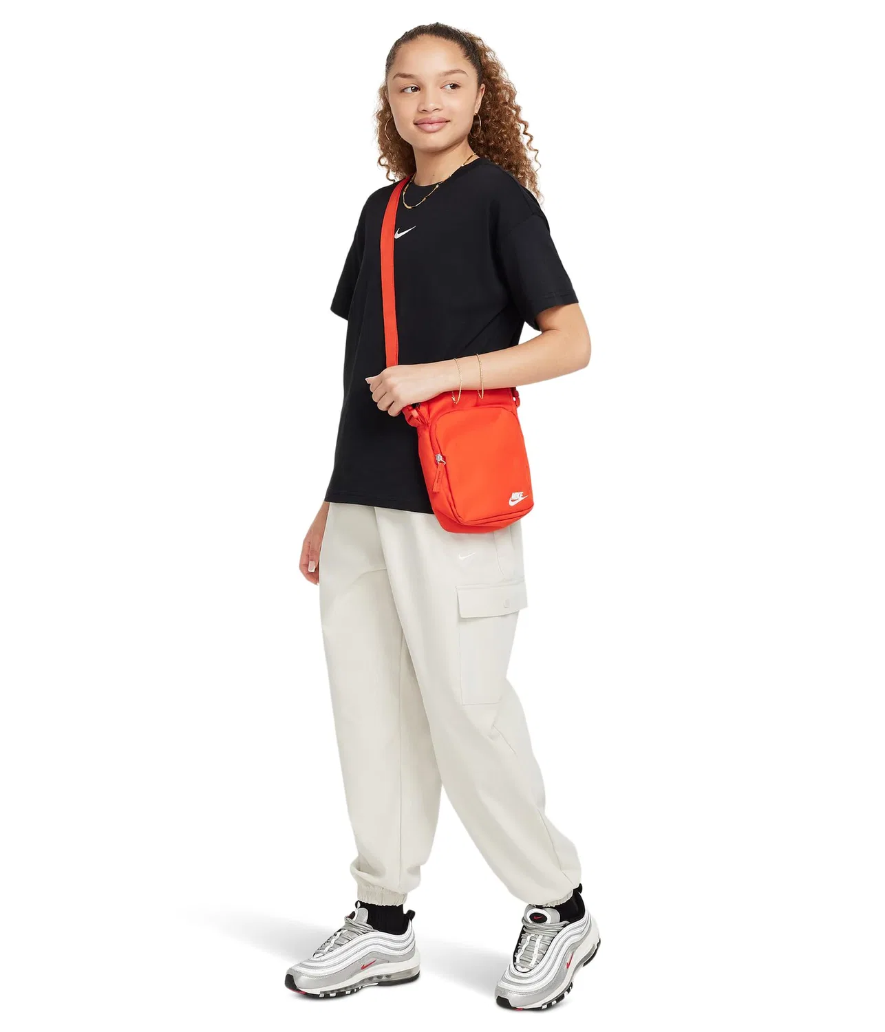 Спортивная базовая футболка (для маленьких и больших детей) Nike Kids, Black — фото 2