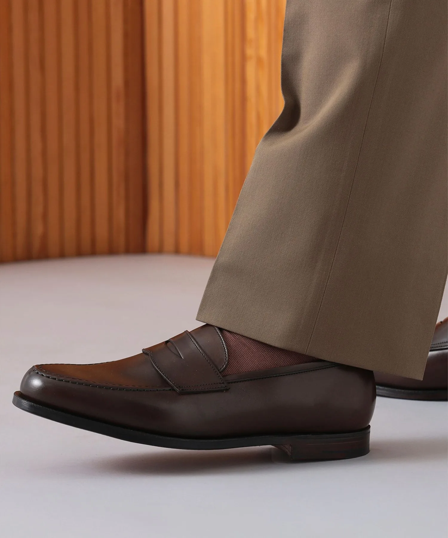 Мужские кожаные лоферы CROCKETT&JONES BOSTON2 тёмно-коричневые