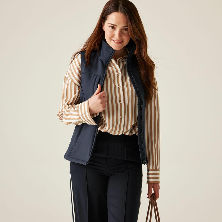 

REGATTA Женская походная куртка Flux Softshell Bodywarmer, черная