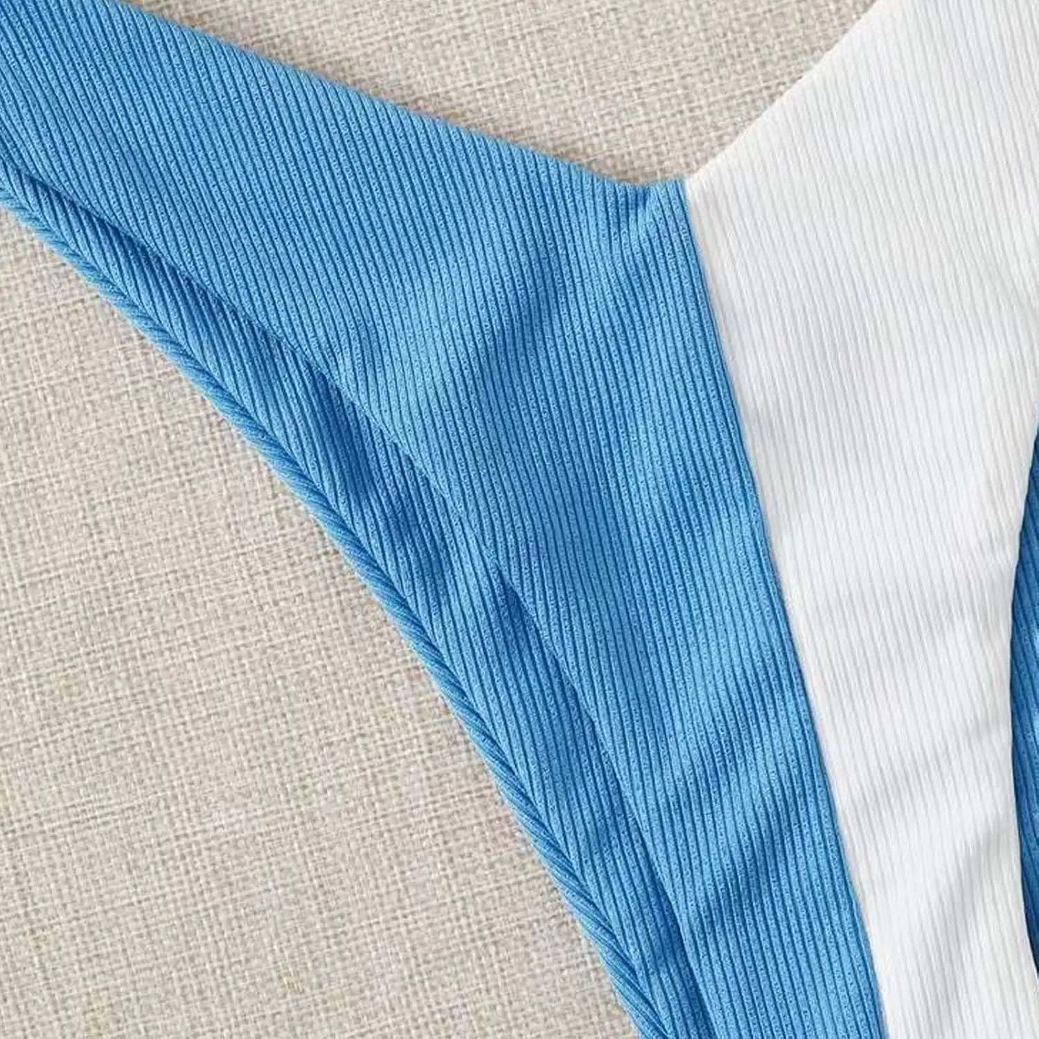 Женский бикини с вырезами на одно плечо, цветочный принт, Sky Blue — фото 4
