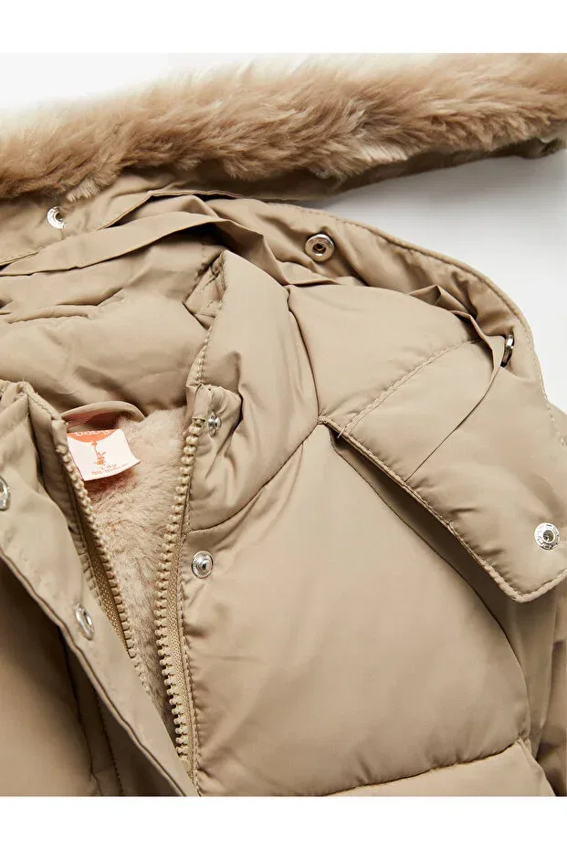 Детское зимнее пальто для девочек стеганое с капюшоном Koton, Beige — фото 4