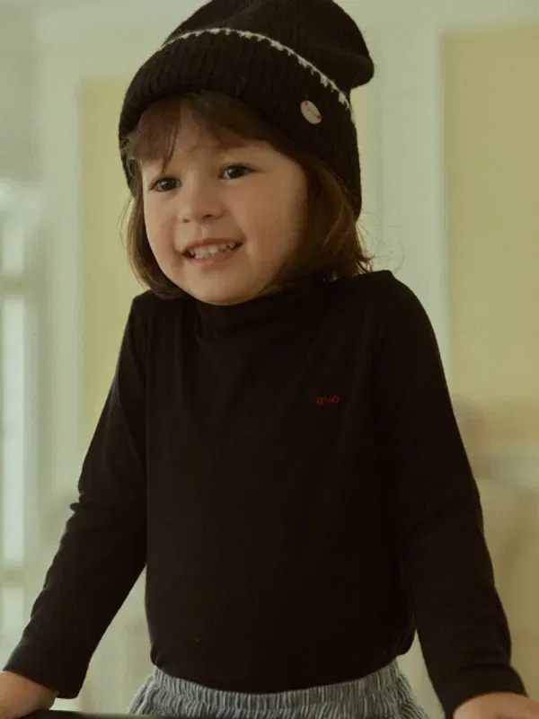 Футболка с полувысоким воротом, Half turtleneck tee Avo, черный