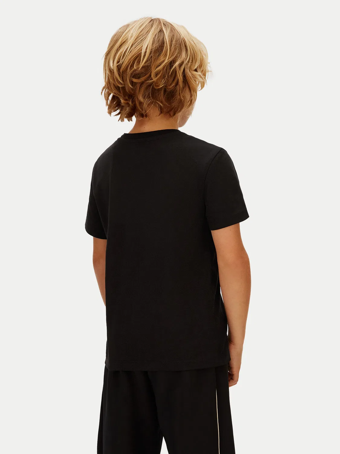 Футболка стандартного кроя для мальчика Minimal Logo Calvin Klein Jeans, черный — фото 3