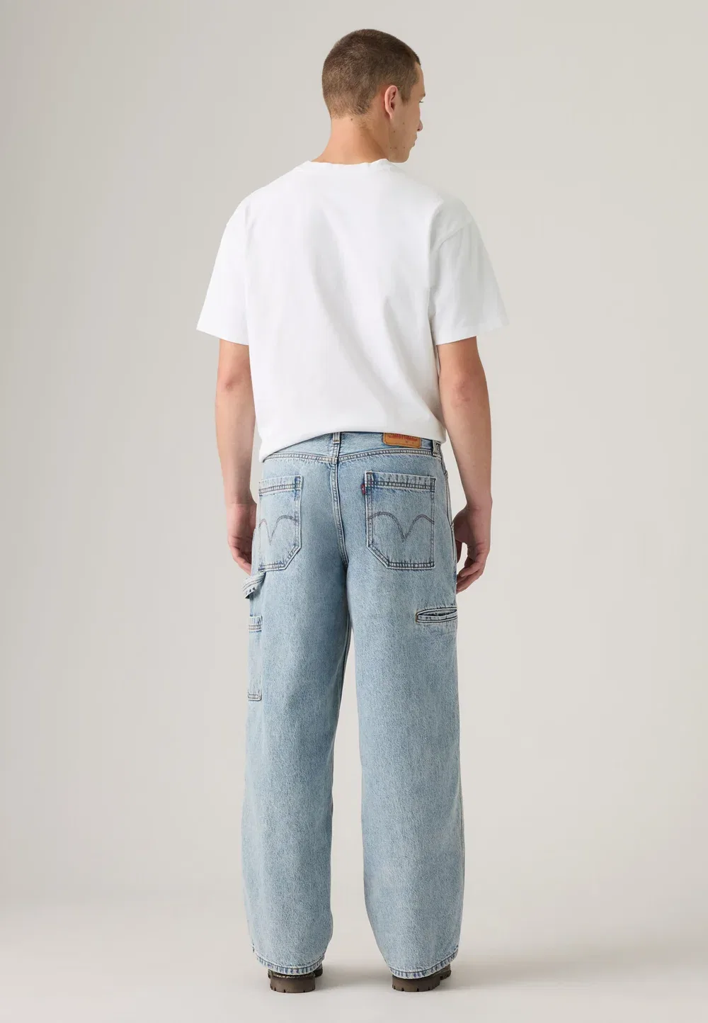 Свободные и практичные джинсы Levi'S, Little Balcony — фото 3
