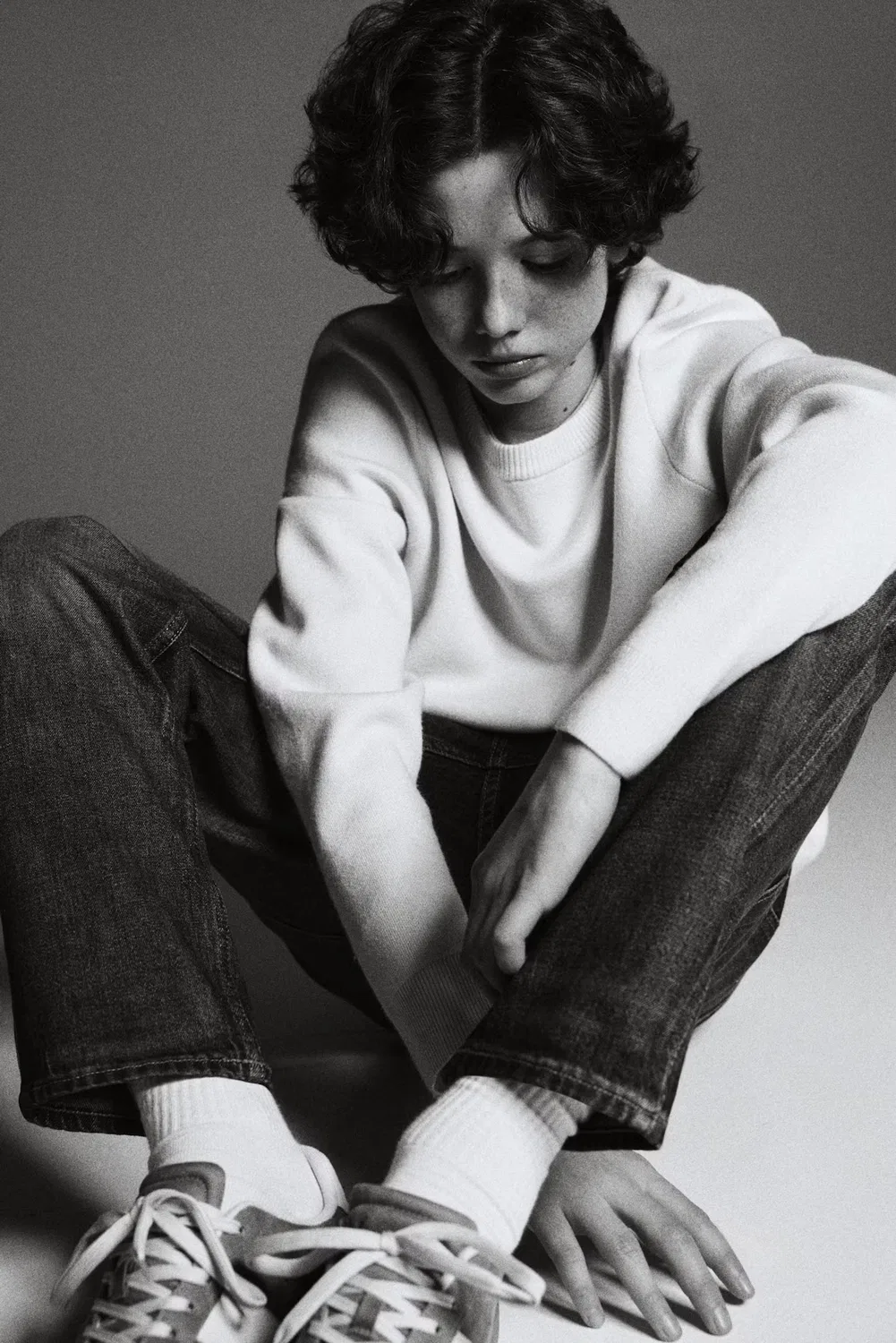 Свободные джинсы зауженного кроя H&M, Dunkles Denimblau — фото 2