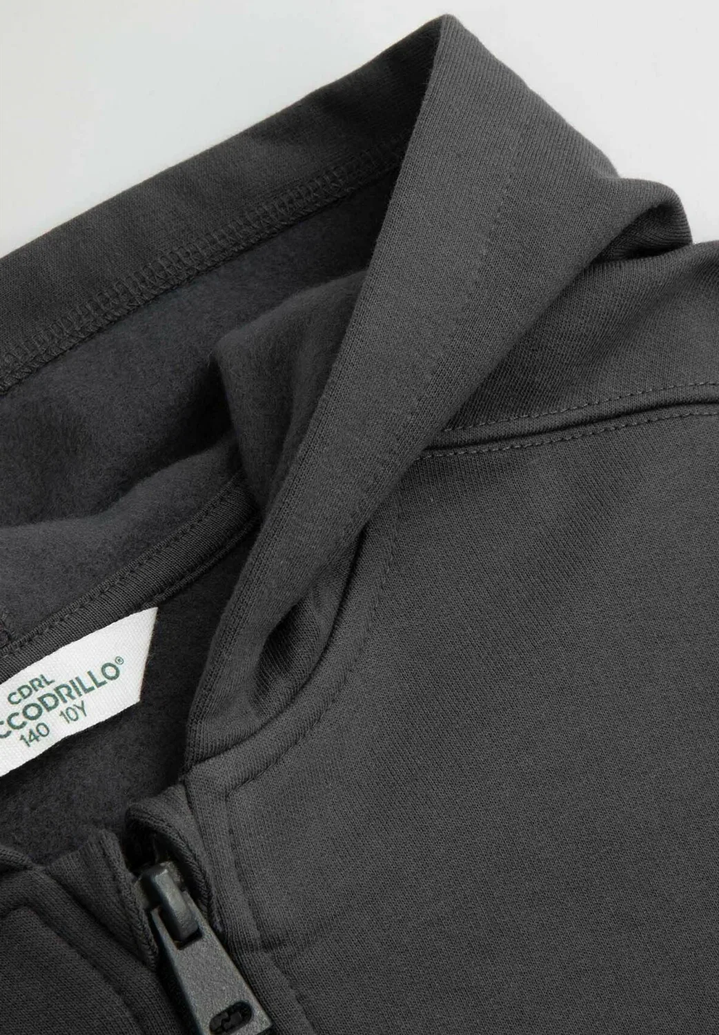 Kinder-Sweatjacke mit kapuze - толстовка на молнии Coccodrillo, Dark Grey — фото 3