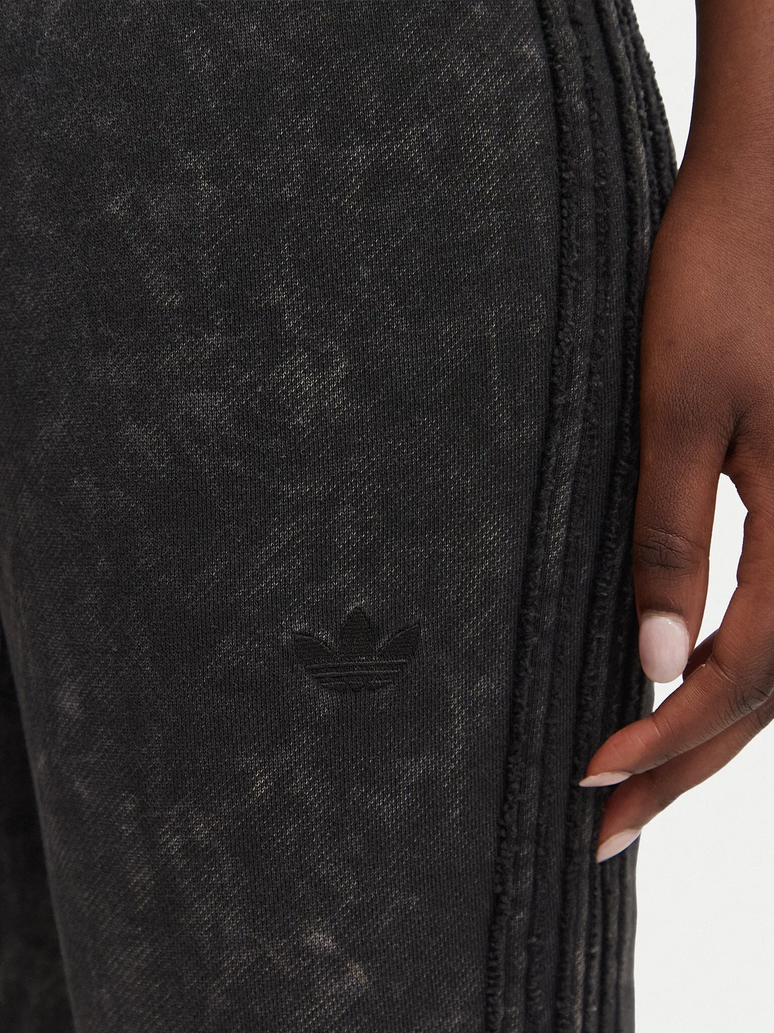 Женские спортивные штаны с расклешенными штанинами Sst Adidas, черный — фото 4